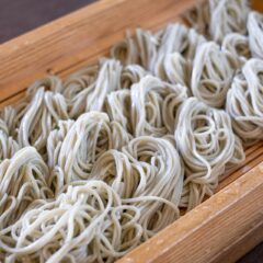 お弁当に入れるそばの詰め方&作り方！持ち運びのポイントを解説